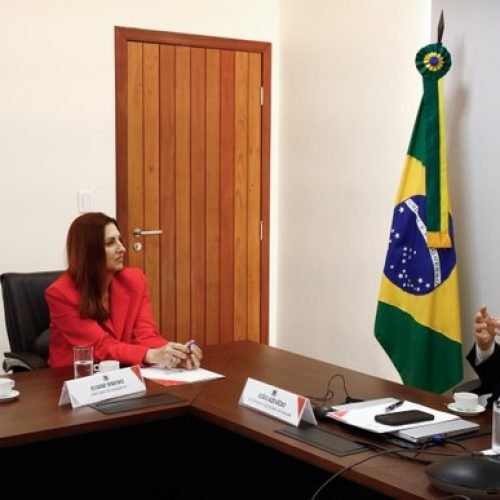 João Azevêdo trata de fortalecimento do destino Paraíba com diretoria de agência de Portugal